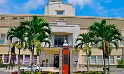 Urgencias del HUV al borde del colapso