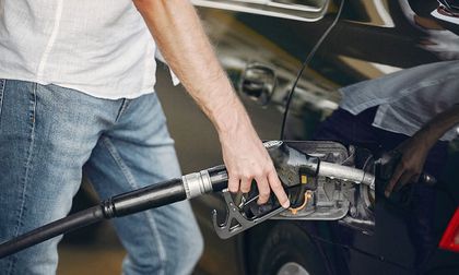¿Le están cobrando más cuando tanquea? Vigilan cumplimiento de rebaja en gasolina corriente