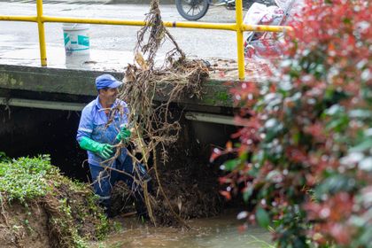 Imagen de  En La Ceja adelantan jornadas de limpieza de puentes para mitigar riesgos en temporada de lluvias