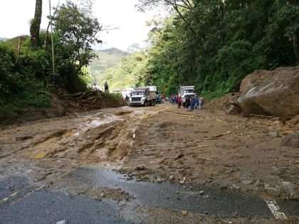 Imagen de Paso restringido en la autopista Medellín-Bogotá, a la altura de Cocorná