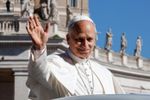 Imagen de El papa se verá con Milei, visitará una cárcel y oficiará misa multitudinaria en Argentina