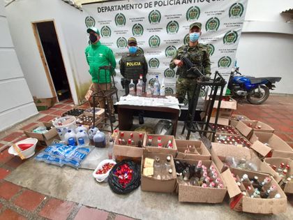 Imagen de En El Carmen incautaron elementos para la elaboración de licor adulterado