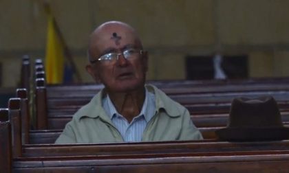 Imagen de  ¿Qué es la ceniza y por qué se marcan con ella los católicos?