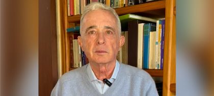 Imagen de  Expresidente Uribe agradeció apoyo en las calles y pidió elegir un gobierno de transición en 2026