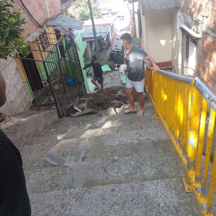 Imagen de  EPM aclaró que explosión en Medellín fue en tubería de alcantarillado y no de gas, ¿qué la ocasionó?