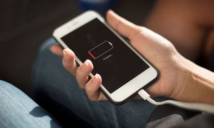 El miedo a quedarse sin batería en el celular y su impacto psicológico
