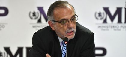 Imagen de  Renuncia del ministro de Defensa, Iván Velásquez, agudiza la crisis del Gobierno de Petro