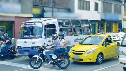 Piden levantar el pico y placa al sistema colectivo