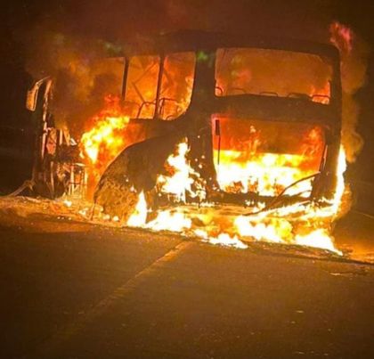 Imagen de  Transportadores piden más seguridad tras quema de bus en vía La Unión-Sonsón; gobernador ofrece $200 millones de recompensa
