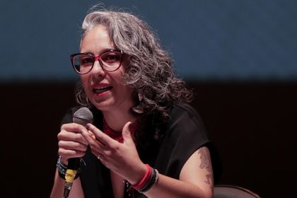 Imagen de  La senadora Pizarro, cercana a Petro, anuncia su intención de sucederlo en la Presidencia