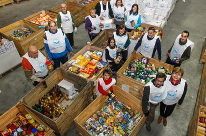 Imagen de El sector social español emplea a 600.000 personas y aumenta su actividad un 11%