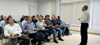 Imagen de  Mejorar la experiencia en la prestación del servicio de energía, tema clave en el encuentro entre las empresas de la CEO y EPM