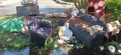 Imagen de ¿Y la cultura? Al Parque de la Virgen, en la cuarta etapa de El Porvenir, lo cogieron de basurero