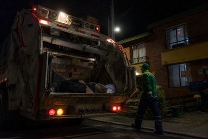 Imagen de ¡Atención! Este miércoles será la prueba piloto de recolección nocturna de residuos en zona urbana de El Retiro