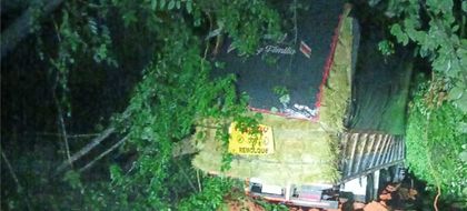 Imagen de  Sin paso vehicular: múltiples derrumbes se registran en la autopista, entre Doradal y San Luis