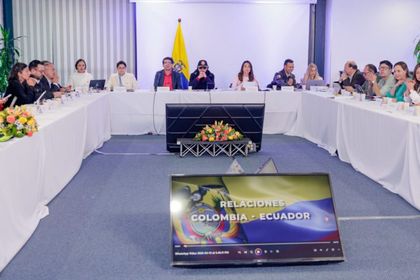 Imagen de Petro desautoriza la subida de aranceles al 100 % para los productos importados de Ecuador