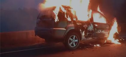 Imagen de En video: vehículo resultó incinerado en la vía San Vicente-Concepción