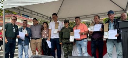 Imagen de  El Santuario fortalece la seguridad con la entrega de botones de pánico y cámaras de vigilancia