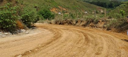 Imagen de  Alcalde de Sonsón celebró el inicio de la pavimentación en la vía a La Danta