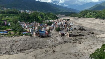 Imagen de Recuperan 98 muertos tras avenida torrencial en Nepal y aún hay más de 700 personas desaparecidas
