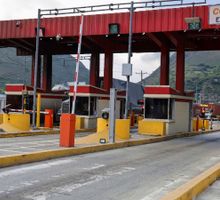 Vehículos con ayuda humanitaria podrán pasar sin pagar peaje por corredores estratégicos