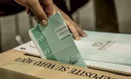 Colombianos en el exterior ya pueden votar en las elecciones presidenciales