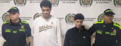 Imagen de Alias Mandíbula y Aretes, ya capturados, son señalados no de 20, sino de casi 200 atracos a supermercado de cadena en Medellín