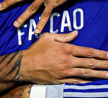 Incertidumbre en Millonarios: lesión muscular deja a Falcao fuera hasta marzo