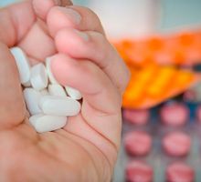 ¿Qué alternativas tienen los usuarios de Audifarma para la entrega de medicamentos?