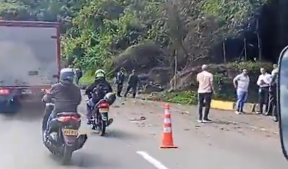 Imagen de  Activaron una carga explosiva en la Autopista contra un carro de valores