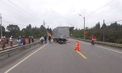 Accidente en la vía Guarne-Aeropuerto deja dos muertos