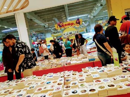 Imagen de Con más de 500 mil ejemplares, el Gran Outlet de Libros llega por primera vez a Rionegro