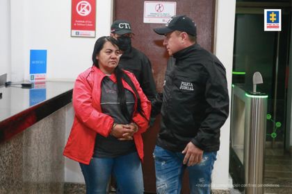 Imagen de Capturan en Rionegro a mujer señalada de captar a una niña para que fuera abusada por un exjefe paramilitar