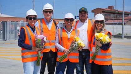 Imagen de Puerto Antioquia exporta sus primeras flores de corte y reduce costos logísticos en un 30 %