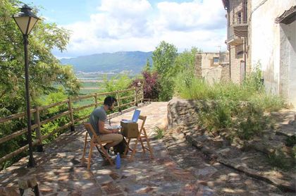 A social initiative shows that remote working could feed the relocation to small villages