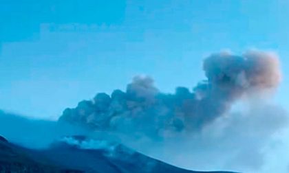 Volcán Puracé sigue en alerta naranja por gases, ceniza y temblores internos