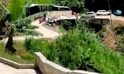 Disidencias siguen inaugurando obras en Nariño