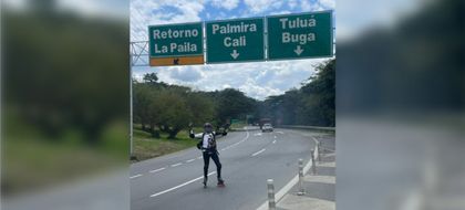 Imagen de  Su novia venció el cáncer y él cumplió una promesa: recorrió 412 kilómetros en patines de Rionegro a Buga