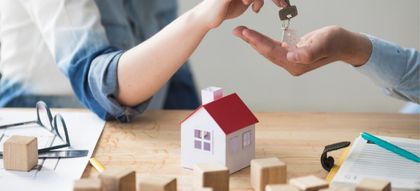 Imagen de  Estas son las entidades bancarias con las tasas de interés más bajas y más altas para comprar vivienda