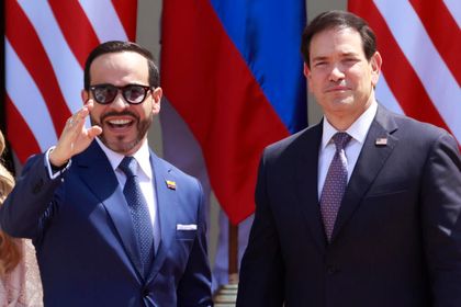 Imagen de  De la Espriella y Rubio suscriben los «Acuerdos de Barranquilla» para «reconstruir» Colombia
