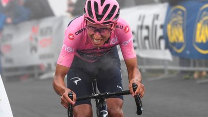 Imagen de ¡Firme con la Maglia Rosa! Egan Bernal ganó la etapa 16 del Giro de Italia