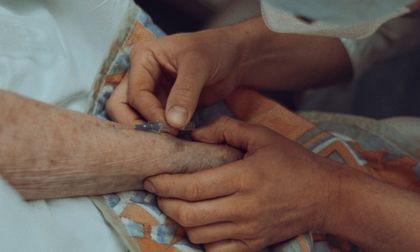 Identifica perfiles de riesgo sobre arteritis