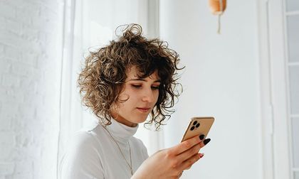 El 50% de los Millennials y Gen Z pagan todo por dispositivos móviles