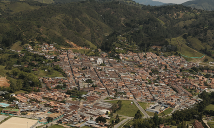Cinco municipios del Oriente, entre los mejores del país en desempeño fiscal