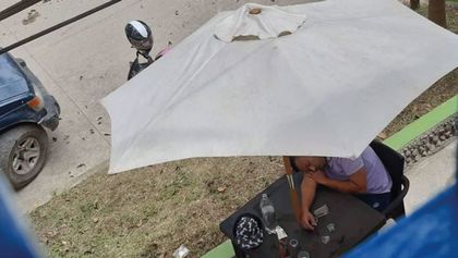 Imagen de  En plena pandemia, Secretario de Salud de Argelia fue sorprendido en aparente estado de embriaguez