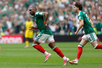 Imagen de Julián Quiñones marca el primer gol del Mundial 2026 en el minuto 9 para México