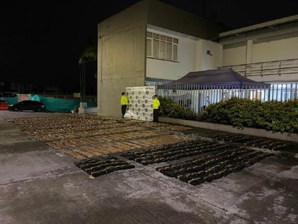 Imagen de  En una bodega ubicada en El Carmen incautaron tonelada y media de marihuana