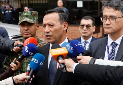 Imagen de Investigan combate entre disidencias de las FARC con decenas de muertos en Colombia