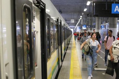 Imagen de  Metro de Medellín: cinco estaciones fuera de servicio por incidente con persona en la vía