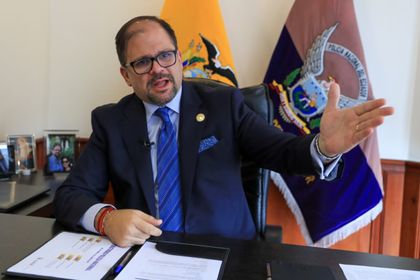 Imagen de Un alcalde y un juez detenidos en operativo contra presunto lavado de activos en Ecuador